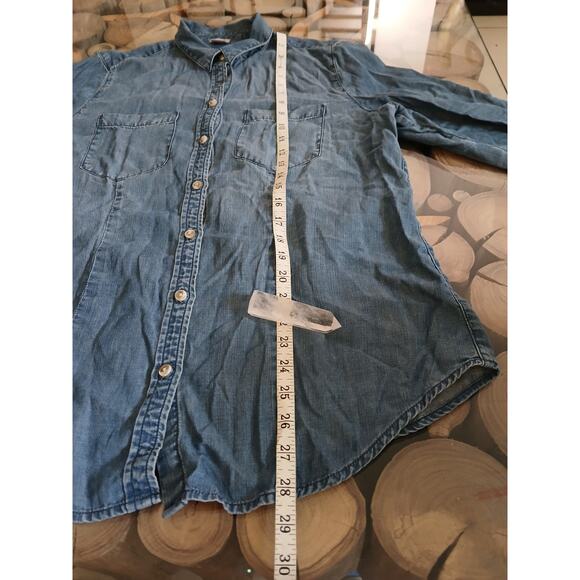 Chico's Tencel Lyocell Denim Blue Long Sleeves Chambray Shirt US 8-10 Medium - Picture 5 of 11